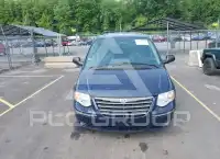 2005 Chrysler TOWN & COUNTRY фото