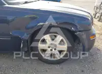 2005 Chrysler 300 photo