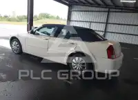 2005 Chrysler 300 photo
