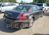 2005 Chrysler 300 photo