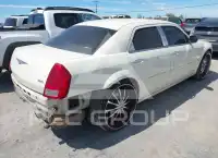 2005 Chrysler 300 фото