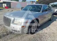 2005 Chrysler 300 фото