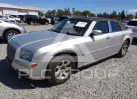 2005 Chrysler 300 фото