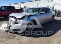 2005 Chrysler 300 фото