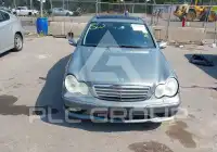 2005 Mercedes Benz C 230 фото
