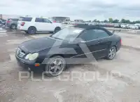 2005 Mercedes Benz CLK 320 photo