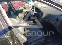 2005 Volvo S60 photo