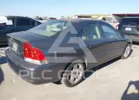 2005 Volvo S60 фото