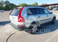 2005 Volvo XC90 photo
