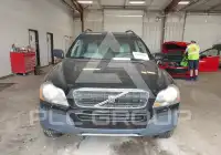2005 Volvo XC90 photo