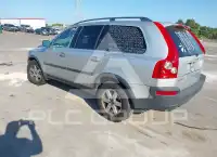 2005 Volvo XC90 photo