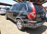 2005 Volvo XC90 photo