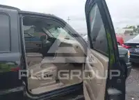 2005 GMC YUKON фото