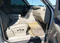 2005 GMC YUKON photo
