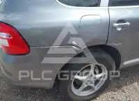 2005 Porsche Cayenne photo