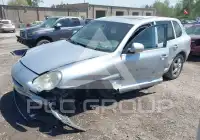 2005 Porsche Cayenne photo
