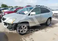 2005 Lexus RX330 photo