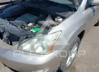 2005 Lexus RX330 photo