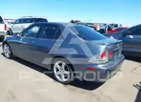 2005 Lexus IS300 photo