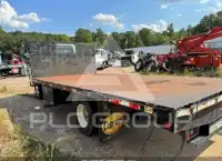 2005 Isuzu NPR photo