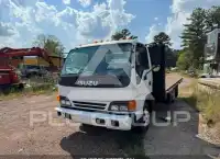 2005 Isuzu NPR photo