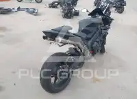 2005 Yamaha YZFR1 фото