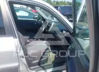2005 Toyota RAV4 фото
