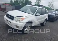 2005 Toyota RAV4 photo