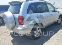 2005 Toyota RAV4 фото