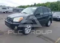 2005 Toyota RAV4 фото
