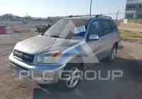 2005 Toyota RAV4 photo