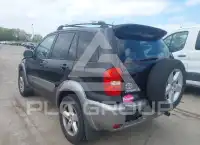 2005 Toyota RAV4 photo