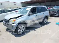 2005 Toyota RAV4 photo