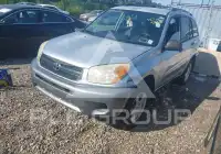 2005 Toyota RAV4 photo