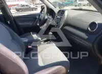 2005 Toyota RAV4 фото