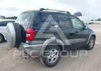 2005 Toyota RAV4 фото