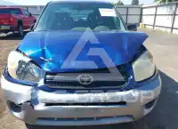 2005 Toyota RAV4 photo