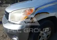 2005 Toyota RAV4 photo