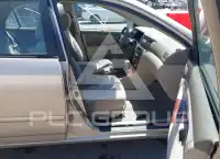 2005 Toyota COROLLA фото