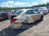 2005 Toyota COROLLA фото