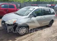 2005 Toyota SIENNA photo