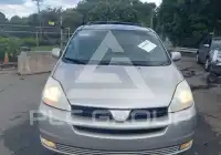 2005 Toyota SIENNA photo