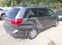 2005 Toyota SIENNA фото