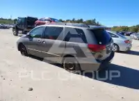 2005 Toyota SIENNA photo