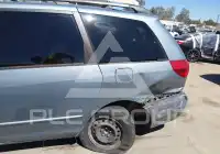 2005 Toyota SIENNA photo