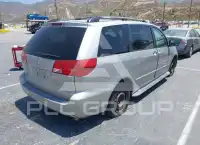 2005 Toyota SIENNA photo