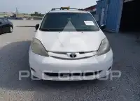 2005 Toyota SIENNA photo