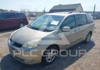 2005 Toyota SIENNA photo