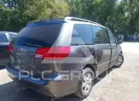 2005 Toyota SIENNA photo