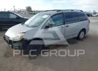 2005 Toyota SIENNA photo